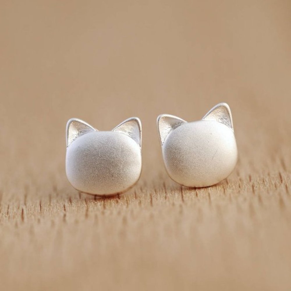 3/$25 🏷️ 925 Sterling Silver Minimal Cat Earrings Studs Cat Animal Jewelry - Picture 2 of 7